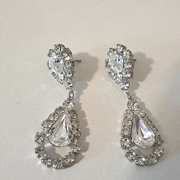 Rhinestone Crystal Tear Drop Dangle Earrings - Picture 5 of 6